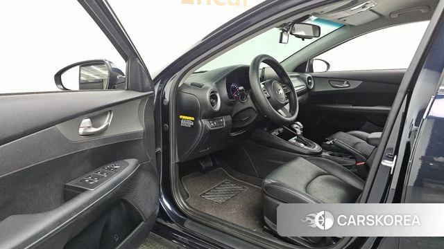 Kia Come New K3 id 4993490 из Кореи 29