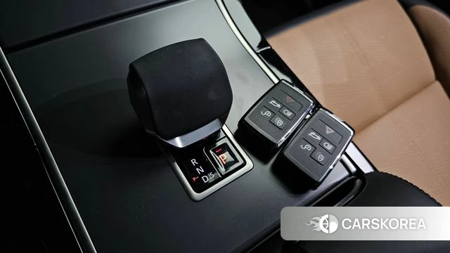 Land Rover Range Rover Velar id 4897698 из Кореи 39
