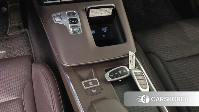 Hyundai The New Grandeur IG id 5023382 из Кореи 30