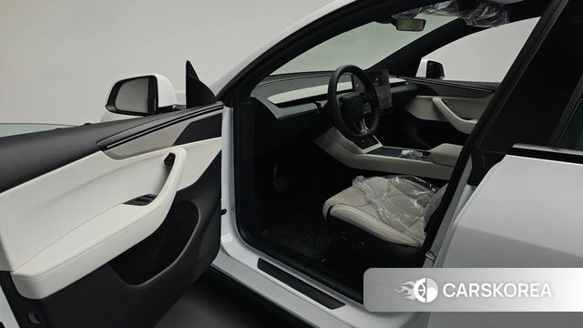 Tesla Model Y id 4862506 из Кореи 32