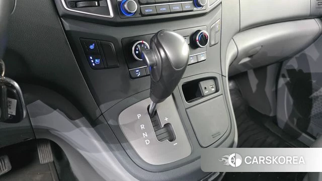 Hyundai The New Grand Starex id 4581315 из Кореи 28