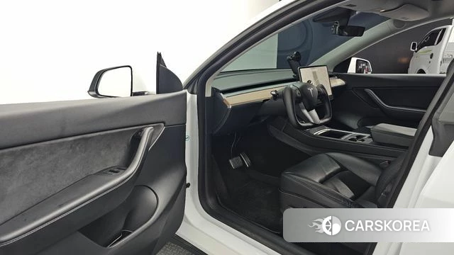 Tesla Model Y id 4712080 из Кореи 32