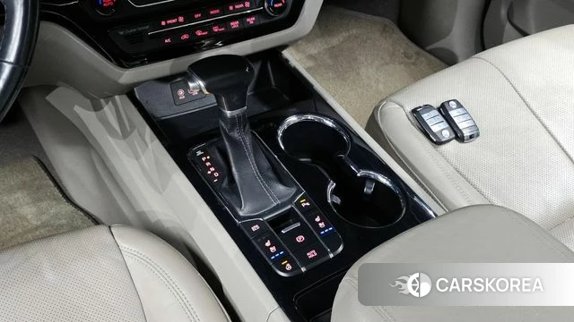Kia The New Carnival id 3844979 из Кореи 19