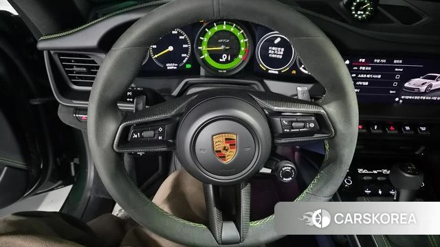 Porsche 911(992) id 4745366 из Кореи 11