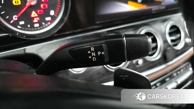 Mercedes-Benz E-Class W213 id 4998936 из Кореи 32