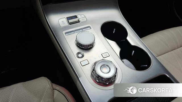 Genesis GV70 id 4921111 из Кореи 31