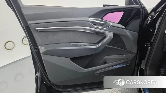 Audi e-Tron id 4921624 из Кореи 44