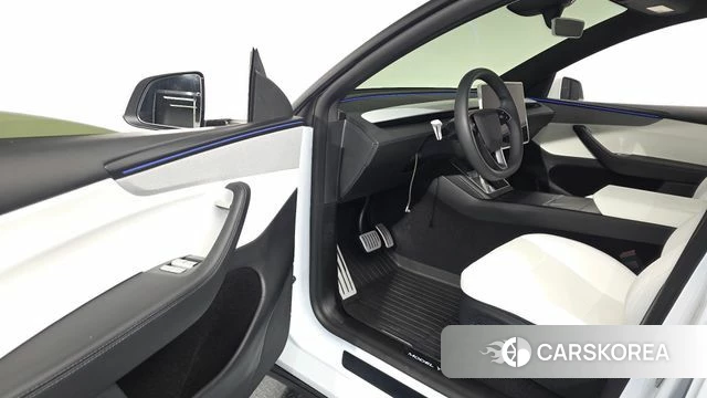Tesla Model Y id 5032618 из Кореи 31