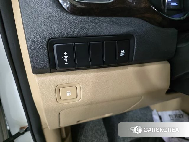 Kia The New Carnival id 4842678 из Кореи 19