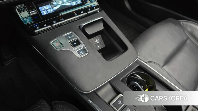 Hyundai The New Grandeur IG Hybrid id 5027470 из Кореи 35