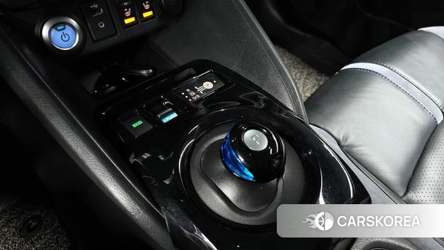 Nissan Leaf (ZE1) id 3899600 из Кореи 19