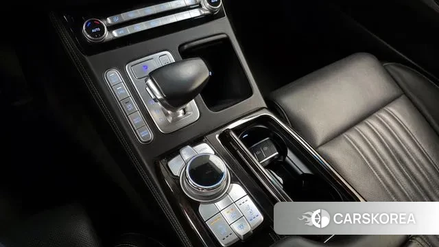 Genesis G90 id 3464576 из Кореи 19
