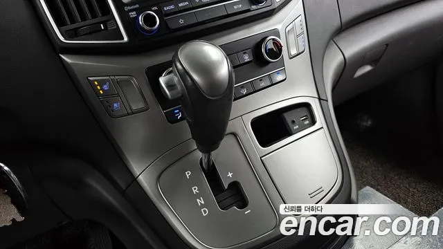 Hyundai The New Grand Starex id 2414325 из Кореи 19