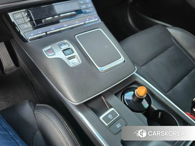 Hyundai The New Grandeur IG Hybrid id 5000748 из Кореи 19