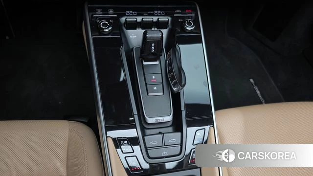 Porsche 911(992) id 4794332 из Кореи 29