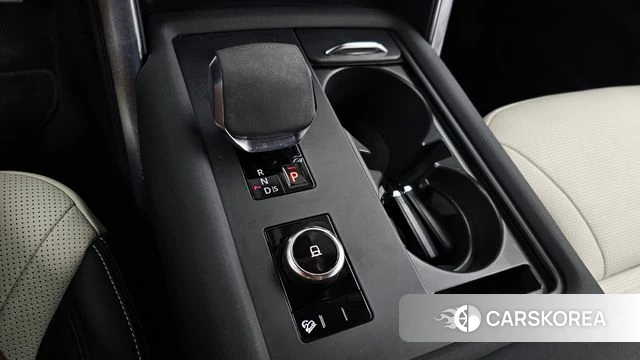 Land Rover Discovery 5 id 5046538 из Кореи 34