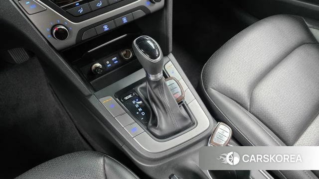Hyundai Avante AD id 4746809 из Кореи 29