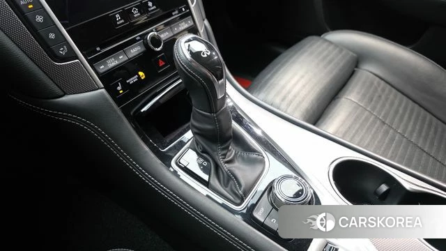 Infiniti Q50 id 5018878 из Кореи 29