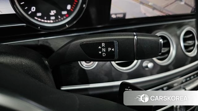 Mercedes-Benz E-Class W213 id 4992750 из Кореи 29