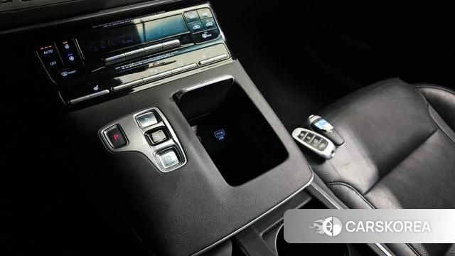 Hyundai The New Grandeur IG id 4746330 из Кореи 34