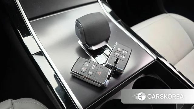 Land Rover Range Rover Velar id 5010961 из Кореи 31