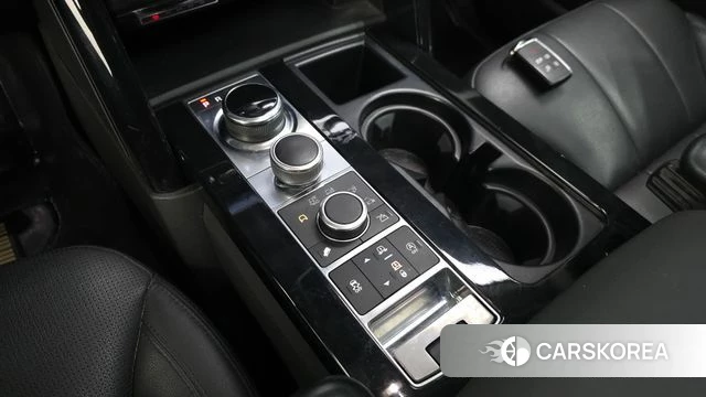 Land Rover Discovery 5 id 5028846 из Кореи 31
