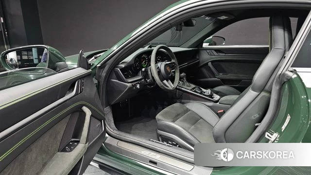 Porsche 911(992) id 5040494 из Кореи 36