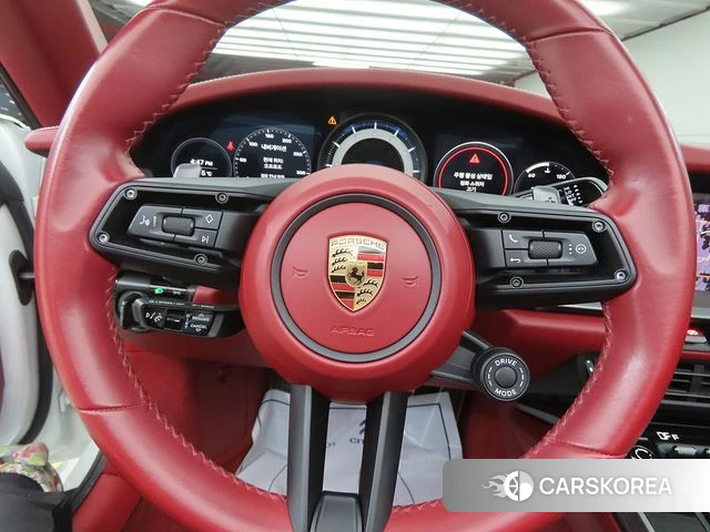 Porsche 911(992) id 5047761 из Кореи 19