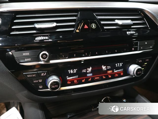 BMW 5 Series (G30) id 4953188 из Кореи 19