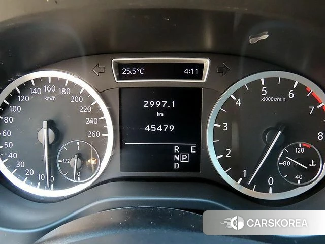 Infiniti Q30 id 4947235 из Кореи 19
