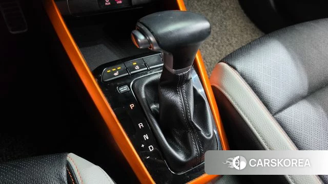 Kia Stonic id 5048684 из Кореи 33