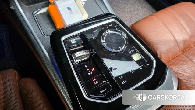 BMW 7 Series (G70) id 4995786 из Кореи 39