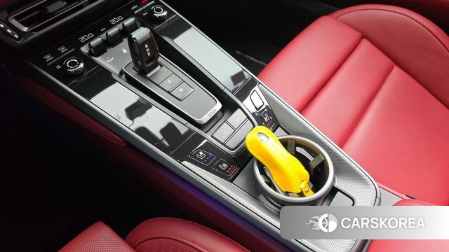 Porsche 911(992) id 4941204 из Кореи 29