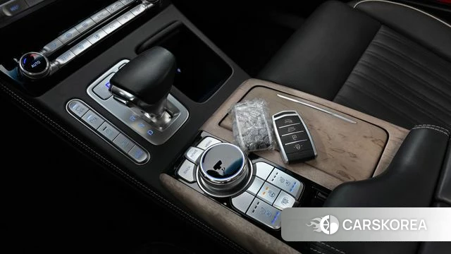 Genesis G90 id 5004308 из Кореи 35