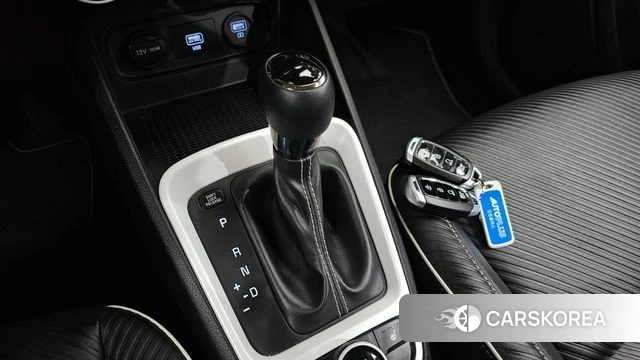Hyundai Venue id 5018389 из Кореи 30