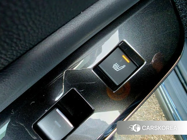 Toyota Crown Crossover id 4995751 из Кореи 19