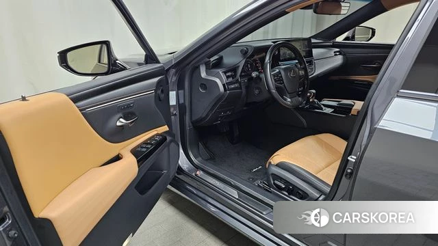 Lexus ES300h 7th generation id 4997273 из Кореи 32