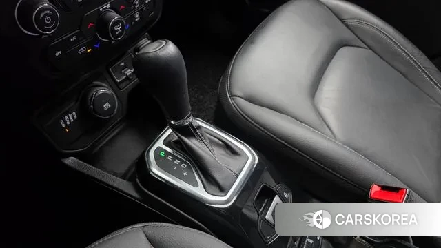 Jeep Renegade id 3681285 из Кореи 19