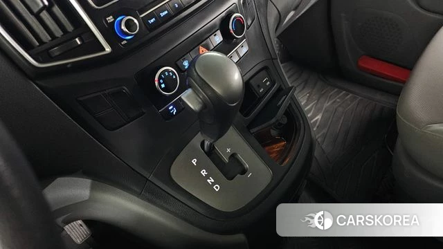 Hyundai The New Grand Starex id 5041298 из Кореи 30