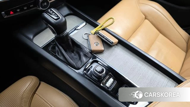 Volvo S60 3rd generation id 4923640 из Кореи 19