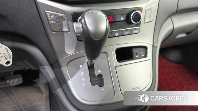 Hyundai The New Grand Starex id 4952916 из Кореи 29
