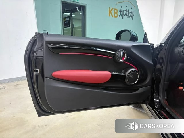 Mini Cooper S Convertible id 4977846 из Кореи 19