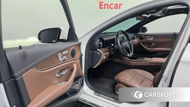 Mercedes-Benz E-Class W213 id 4918113 из Кореи 32