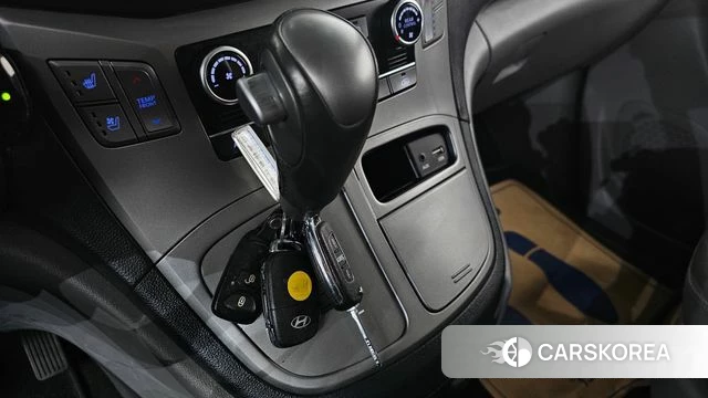 Hyundai The New Grand Starex id 3854045 из Кореи 19