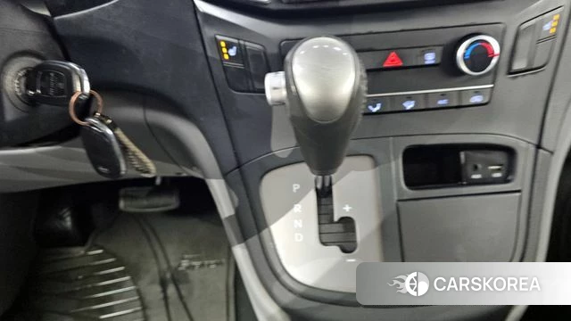 Hyundai The New Grand Starex id 3814202 из Кореи 19
