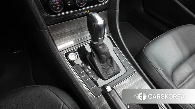 Volkswagen The New Passat id 5048517 из Кореи 30