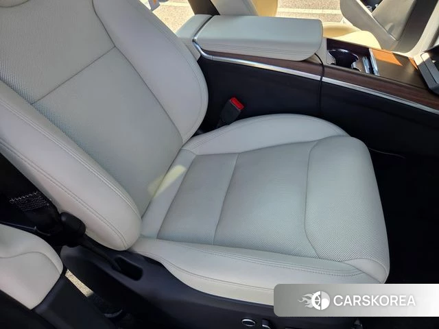 Tesla Model X id 4985792 из Кореи 11