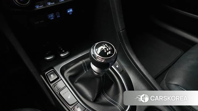 Hyundai Veloster (JS) id 4732920 из Кореи 29