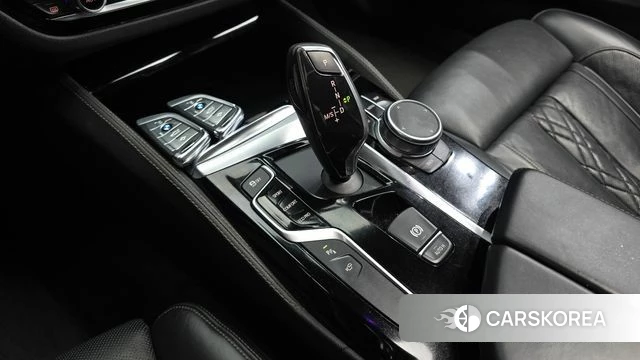 BMW 5 Series (G30) id 5024003 из Кореи 19