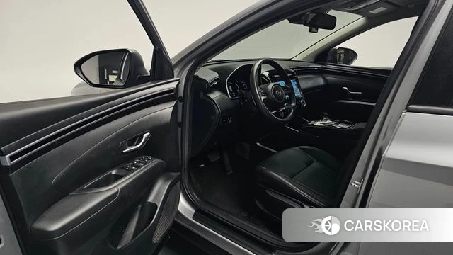 Hyundai Tucson (NX4) id 4835608 из Кореи 36